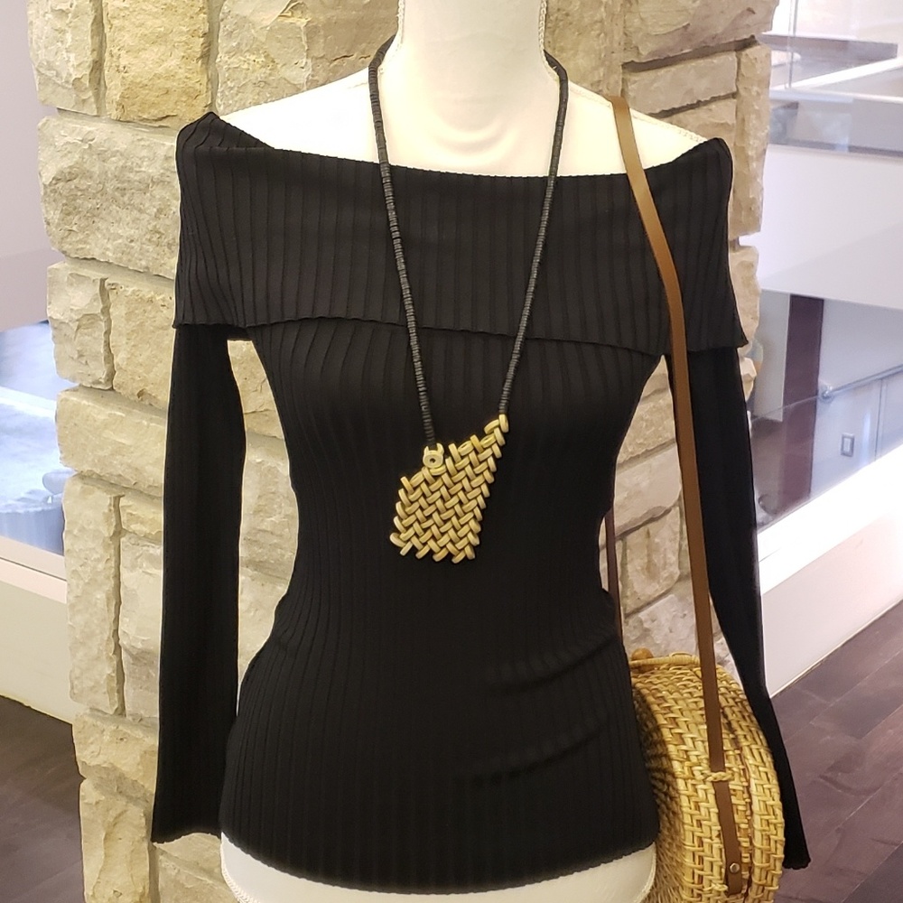BCBGMAXAZRIA off the shoulder top